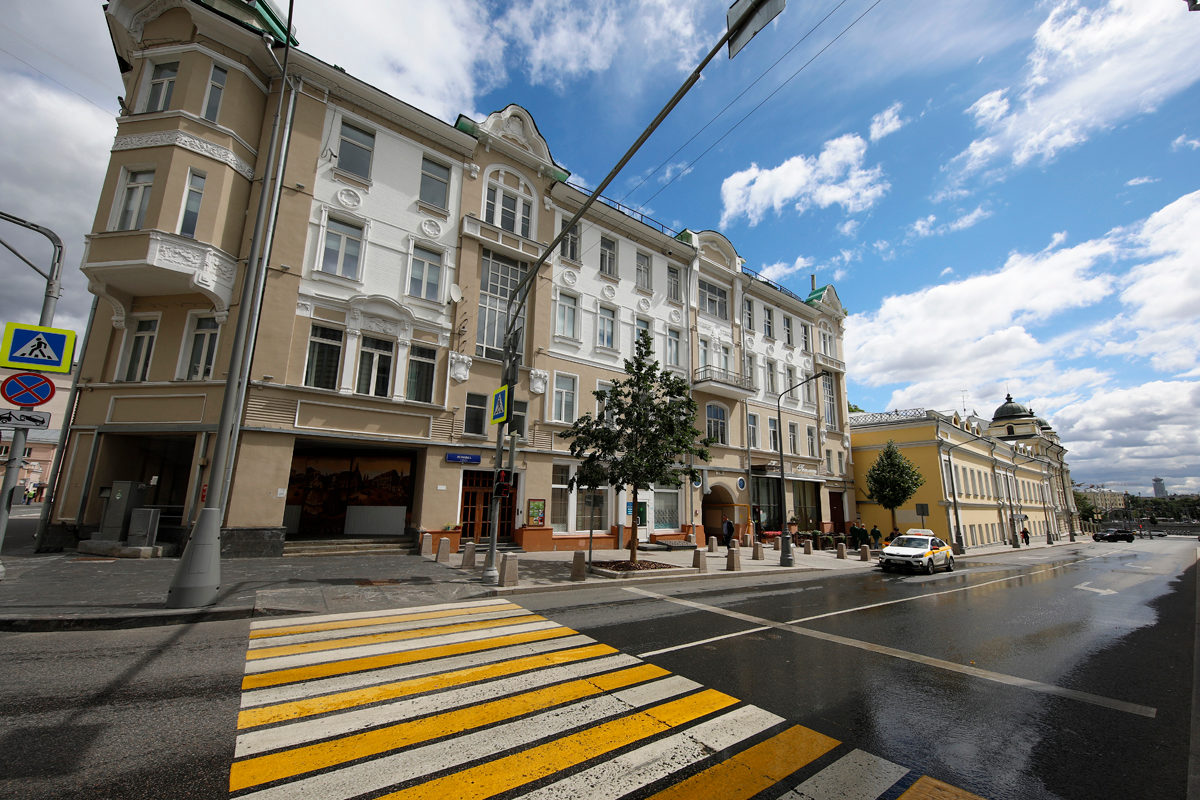 Улица Ленивка-одна из самых коротких улиц Москвы.