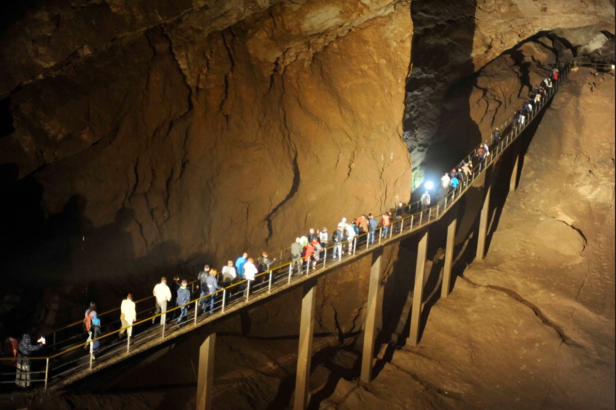 Новоафонская пещера: начало путешествия.